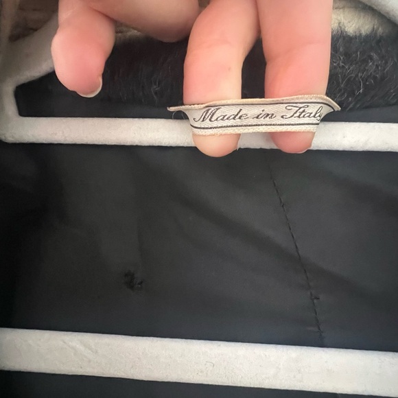 VINTAGE VERSACE Alpaca/Wool - Picture 10 of 11